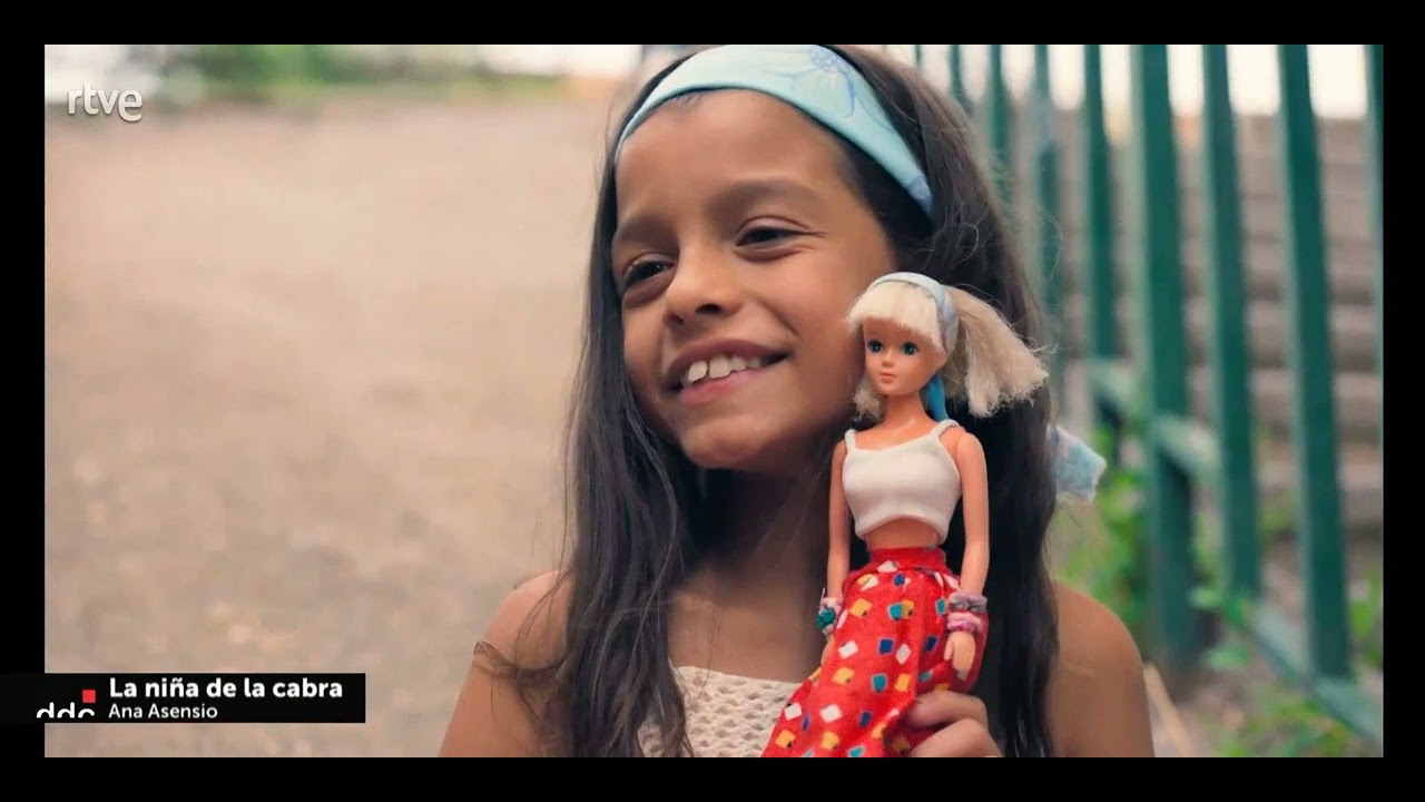 la niña de la cabra critica