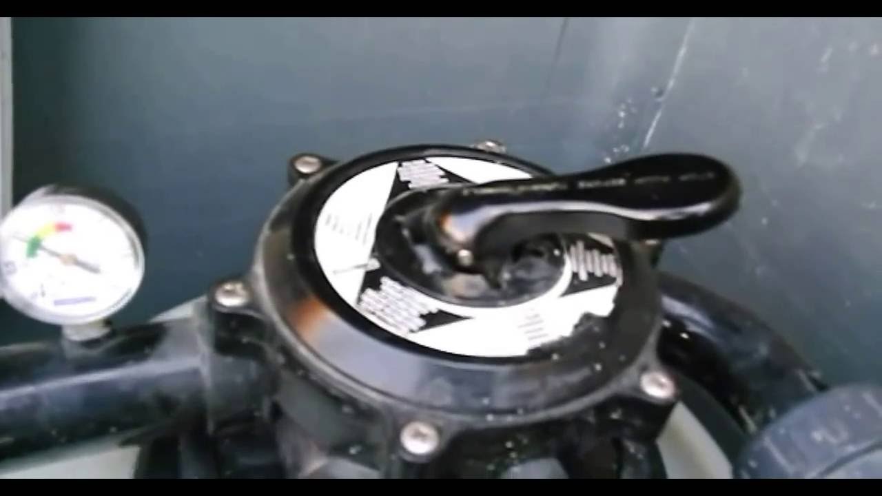 cómo limpiar el filtro de la piscina