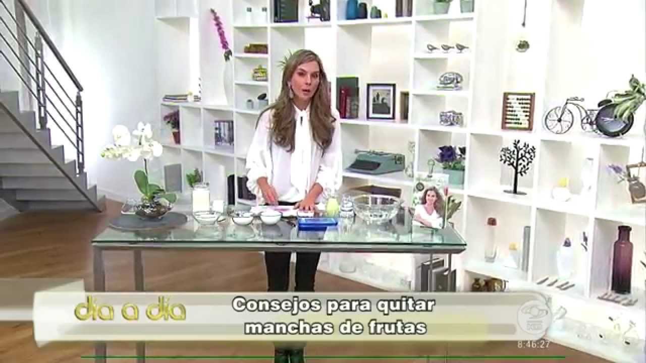 como quitar manchas de moras de la ropa