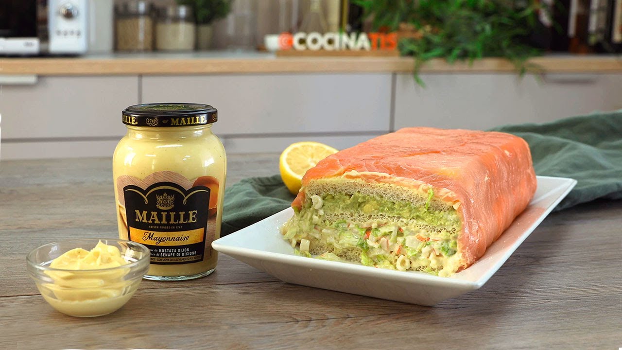 pastel de salmón ahumado y aguacate